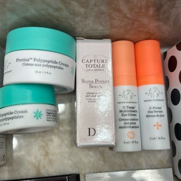 MULTIPLE BRAND NEW SKINCARE AND HAIRCARE ITEMS! NEVER USED BRAND NEW! - Picture 7 of 15